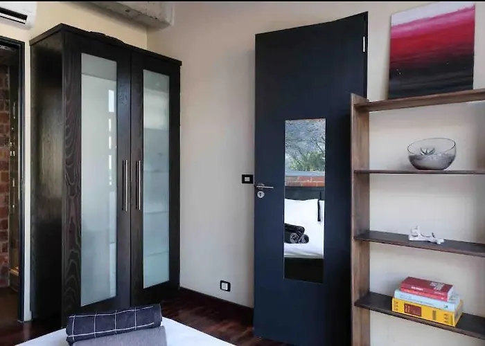 Industrial 1 Bedroom Apartment In The City Bowl